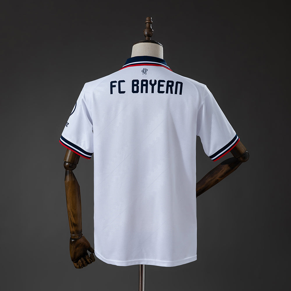 Bayern Munich Extérieur - 26/27