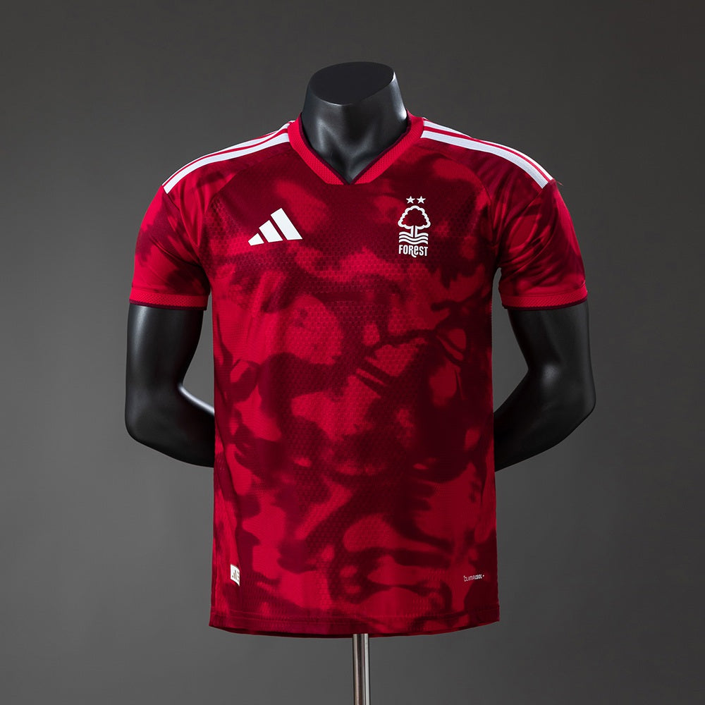 Nottingham Forest Domicile - 26/27